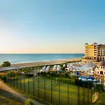 Alua Helios Bay