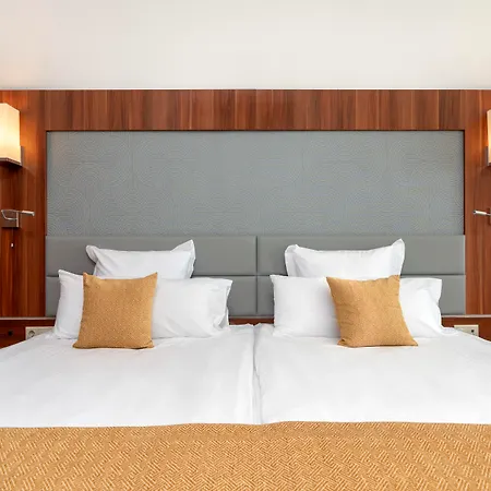 فندق Alua Helios Bay ابزور