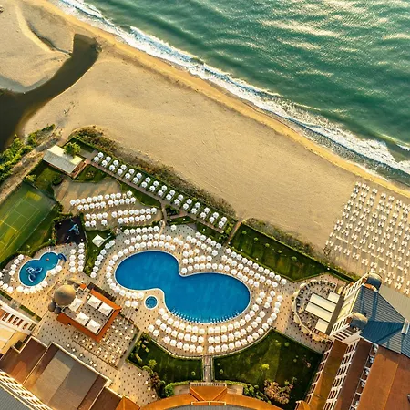 Alua Helios Bay 奥布佐尔