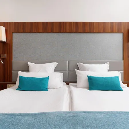 فندق Alua Helios Bay ابزور