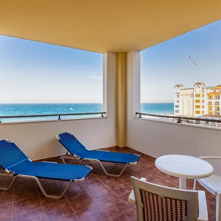 Alua Helios Bay 4*