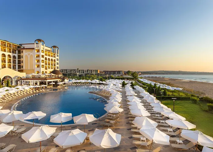 Alua Helios Bay