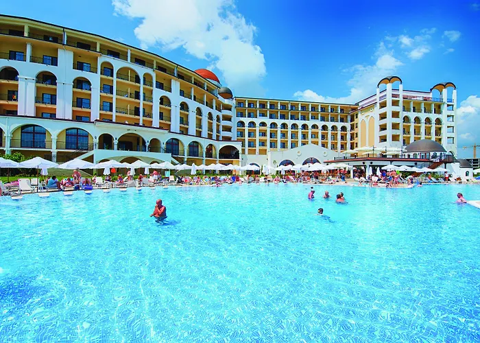 Hotel Alua Helios Bay 4*