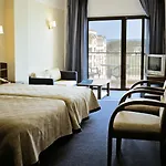 فندق Alua Helios Bay 4*