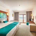 فندق Alua Helios Bay ابزور
