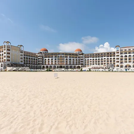 Alua Helios Bay ホテル オブゾー