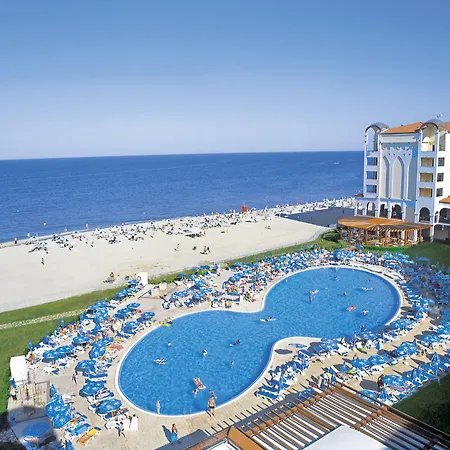 Alua Helios Bay オブゾー