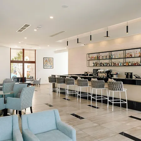 Alua Helios Bay -