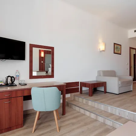 Alua Helios Bay - 4*