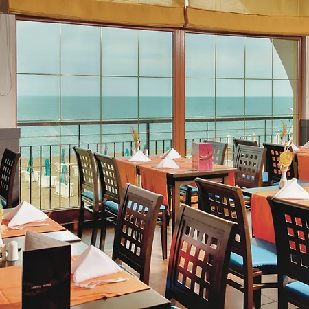 Alua Helios Bay 4* אובזור