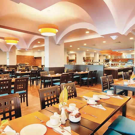 Hotel Alua Helios Bay