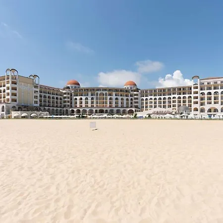 ホテル Alua Helios Bay 4*