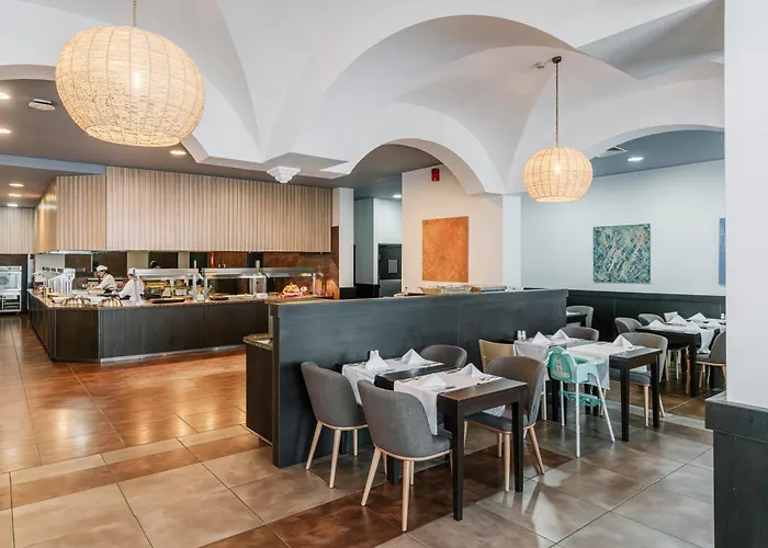 酒店 Alua Helios Bay 奥布佐尔