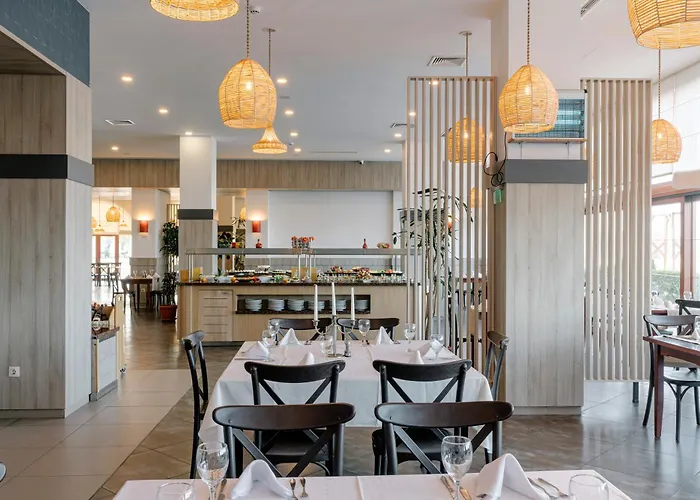 Alua Helios Bay 酒店 奥布佐尔