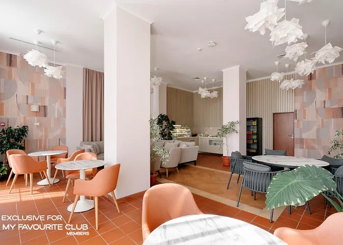 Хотел Alua Helios Bay Обзор