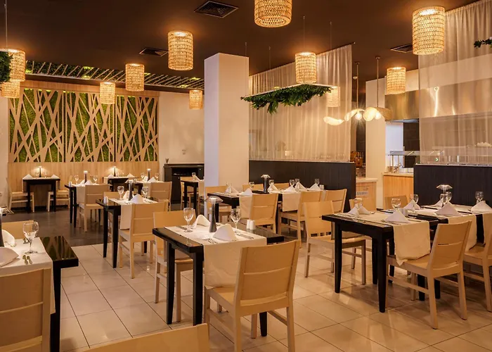 Alua Helios Bay 4* Obzor