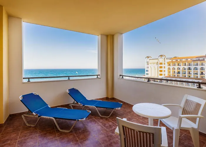 Alua Helios Bay 4*