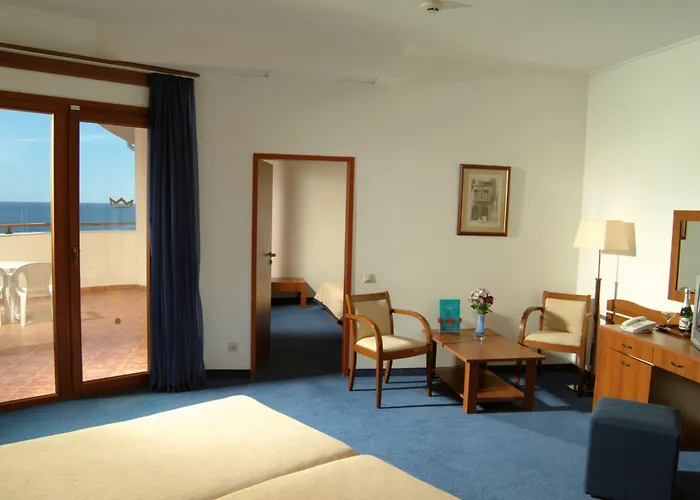 Alua Helios Bay 4* 奥布佐尔