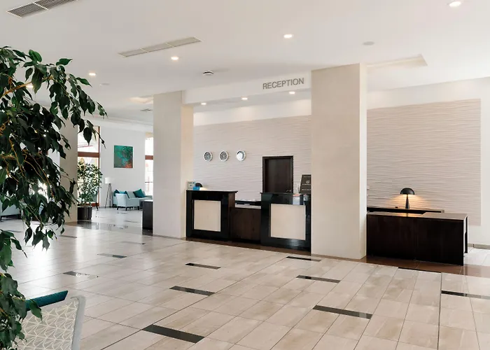 Alua Helios Bay 4* 奥布佐尔