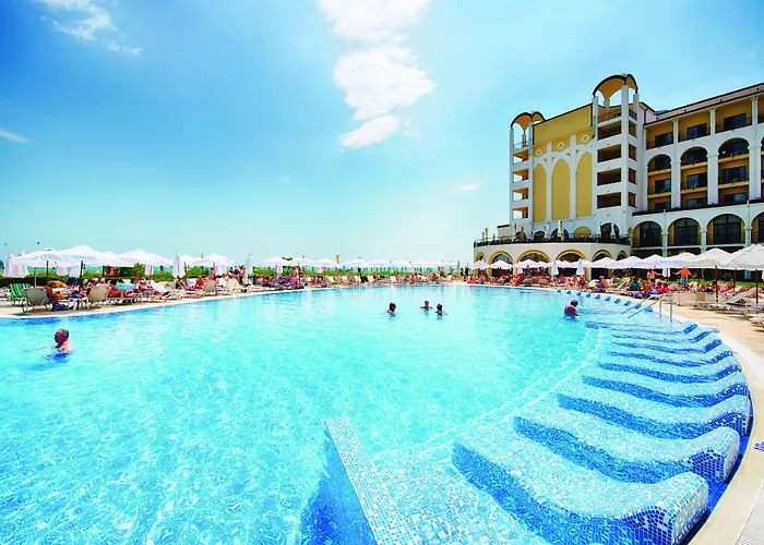 Alua Helios Bay 4* Obzor