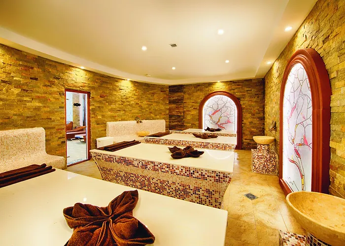 Alua Helios Bay 4* 奥布佐尔